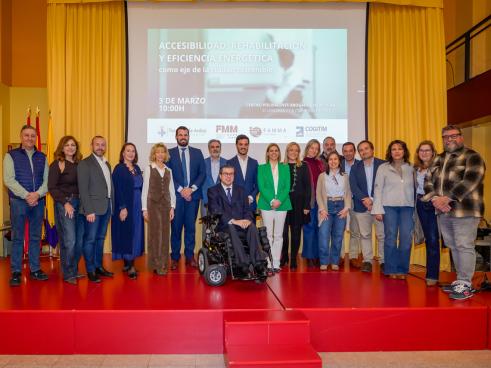 La cita, organizada por el Ayuntamiento de Torrejón de Ardoz, la Federación de Municipios de Madrid, FAMMA y COGITIM, ha contado con la presencia del alcalde, Alejandro Navarro, y la presidenta de la FMM y alcaldesa de Alcalá de Henares, Judith Piquet