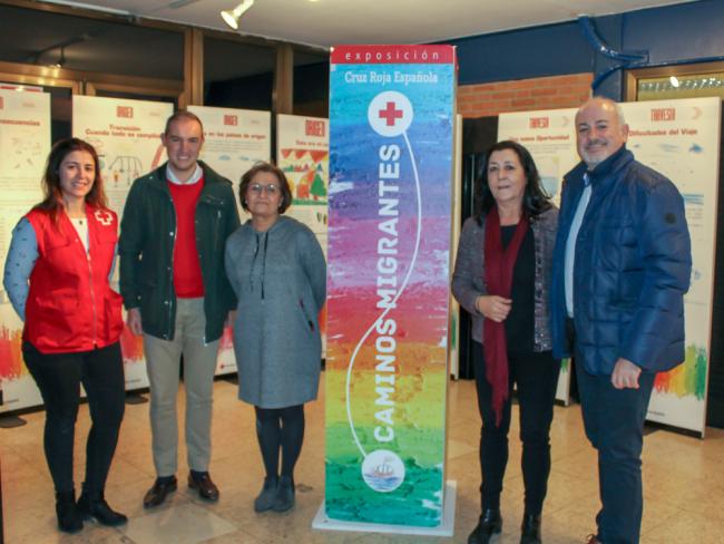 La Casa de la Cultura acoge la exposición “Caminos Migrantes” que refleja la vida de los niños y niñas que viven en los campos de refugiados que Cruz Roja tiene en Grecia 