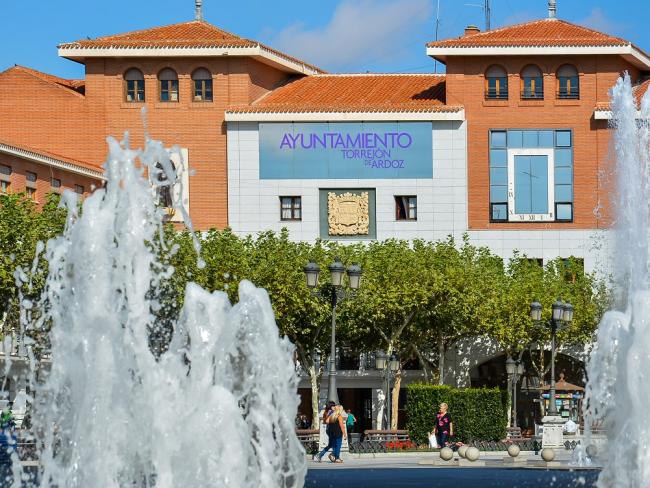 Fachada del Ayuntamiento de Torrejón de Ardoz