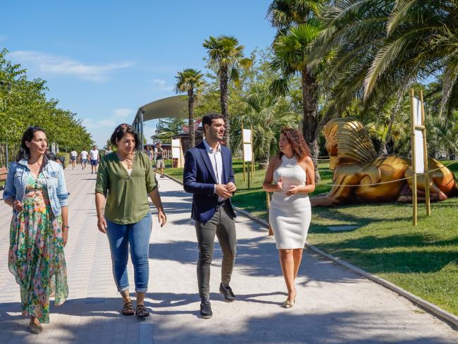 El alcalde, Alejandro Navarro Prieto, la concejala de Turismo, Mirian Gutiérrez, la edil de Medio Ambiente, Esperanza Fernández, y la doctora Inmaculada Vivas, egiptóloga y profesora por la UNED 