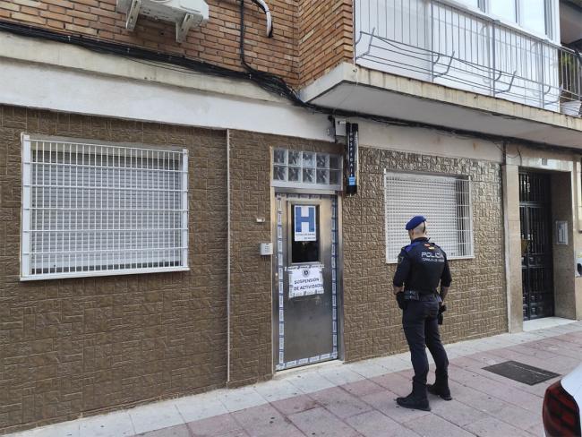 El Ayuntamiento de Torrejón de Ardoz cierra tres hostales, en los que se alojaban presuntos carteristas, por carecer de licencia de apertura y diversas deficiencias e incumplimiento de normativa