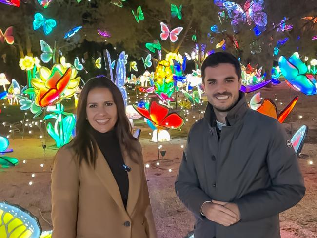 Alejandro Navarro Prieto, alcalde de Torrejón de Ardoz, junto a la concejala de Igualdad y Festejos, María Eugenia Gil