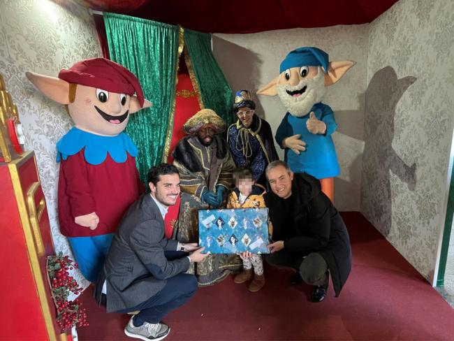 Un total de 216 menores de familias sin recursos de la ciudad disfrutarán de regalos nuevos en el Día de Reyes como beneficiarios de la Campaña del Juguete del Ayuntamiento de Torrejón de Ardoz