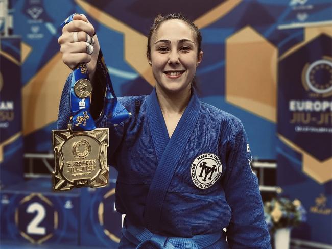 Ana Cristina Gervás, campeona de Europa de jiu-jitsu brasileño en cinturón 