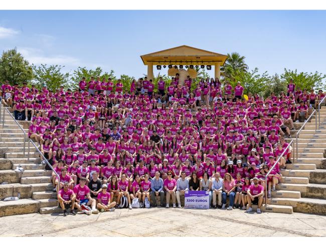 El Instituto de Educación Secundaria Victoria Kent recauda 3.200 euros con la celebración de su carrera solidaria