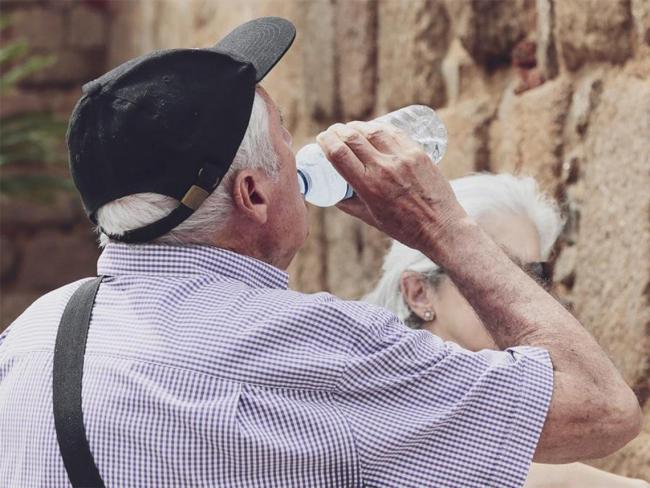 El Ayuntamiento de Torrejón de Ardoz activa una campaña especial de seguimiento domiciliario de personas vulnerables ante la ola de calor
