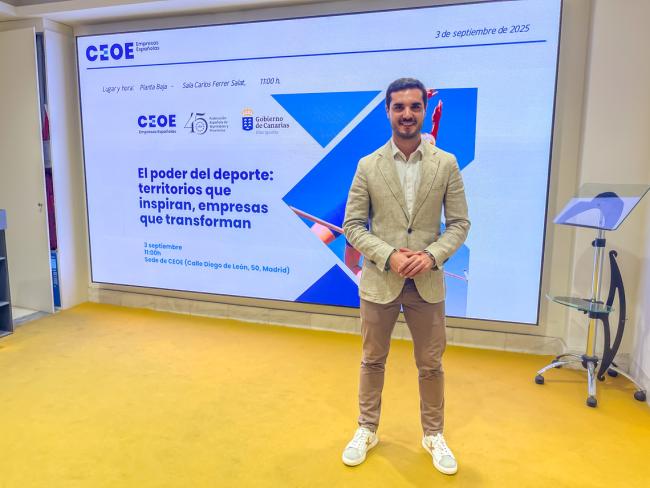 El alcalde y presidente de la Comisión de Deportes de la FEMP, Alejandro Navarro Prieto, asistió a la jornada “El poder del deporte: territorios que inspiran, empresas que transforman”