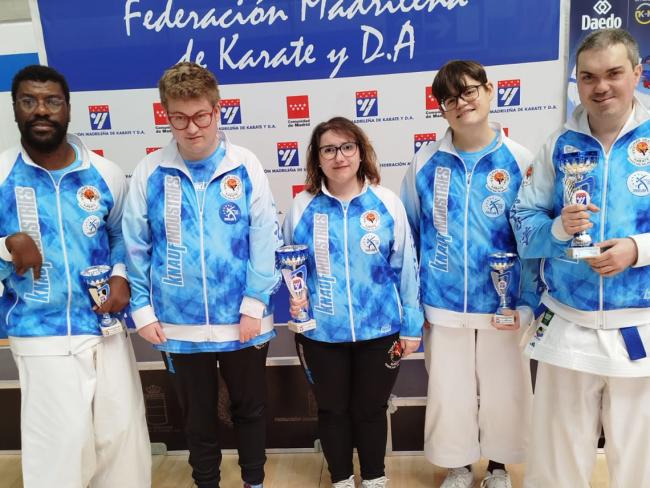 Participantes en el Campeonato de Madrid del Club Karate Torrejón de Ardoz Tomás Herrero